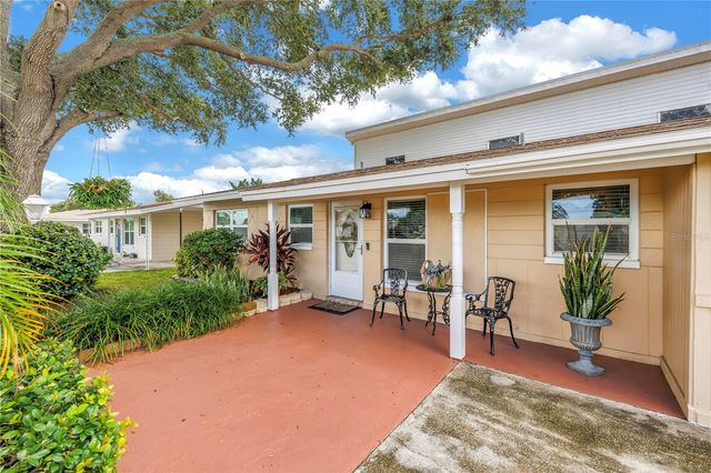 7999 RIDGE ROAD, Seminole, FL 33772