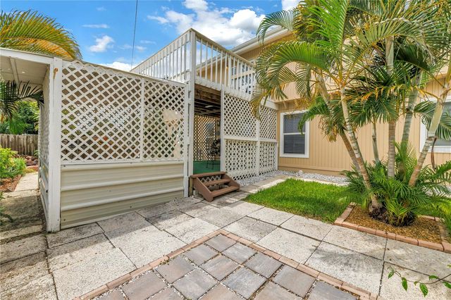 7999 RIDGE ROAD, Seminole, FL 33772