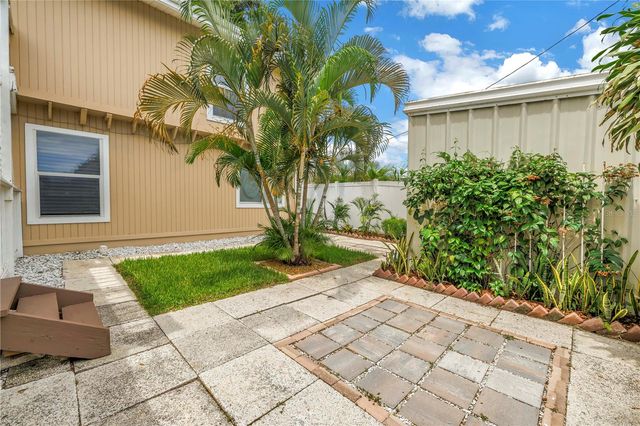 7999 RIDGE ROAD, Seminole, FL 33772