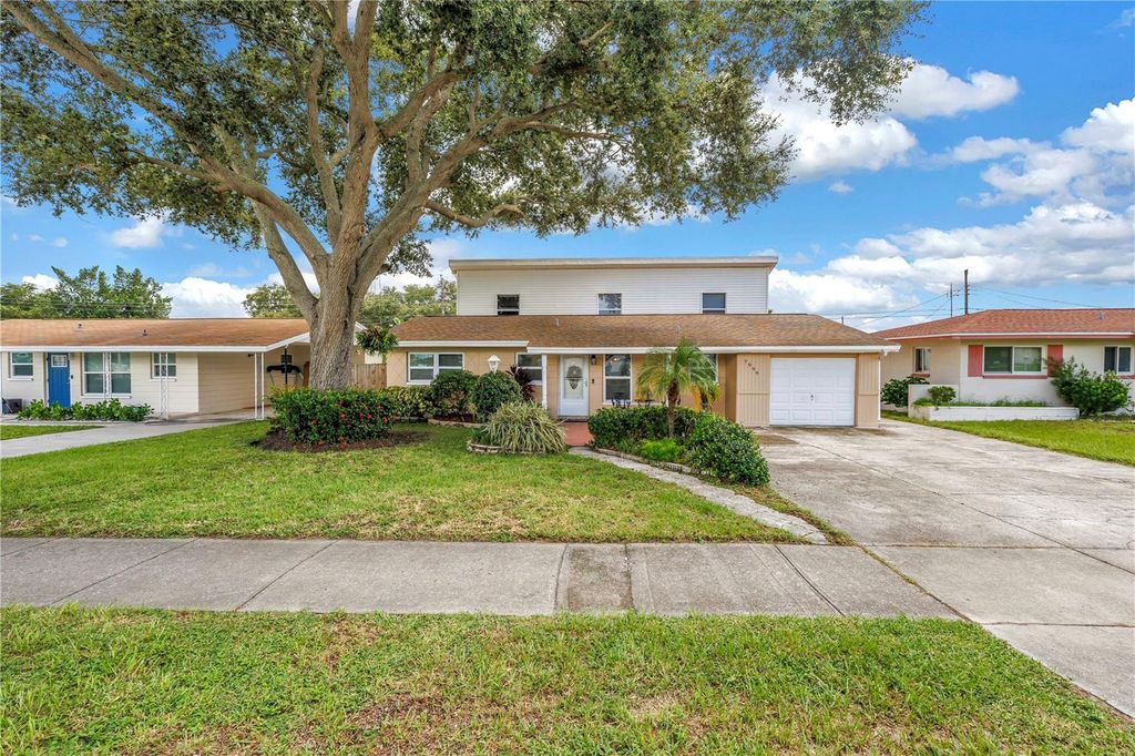 7999 RIDGE ROAD, Seminole, FL 33772