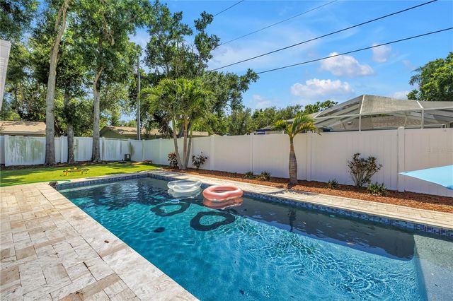 12096 OAK STREET, Largo, FL 33774