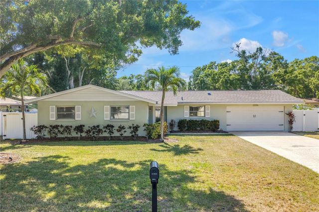 12096 OAK STREET, Largo, FL 33774