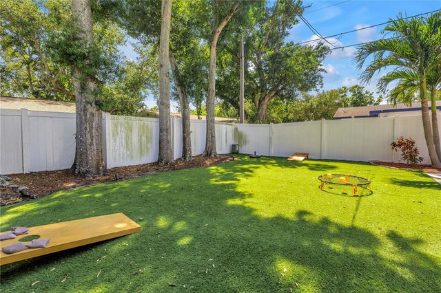 12096 OAK STREET, Largo, FL 33774