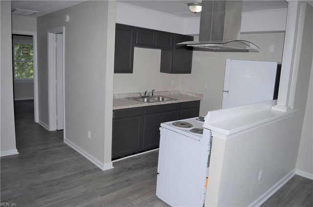 415 W 32nd St Apt 1, Norfolk, VA 23508