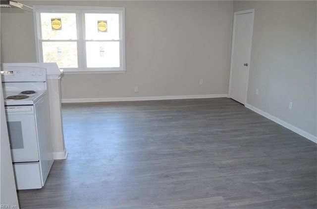 415 W 32nd St Apt 1, Norfolk, VA 23508