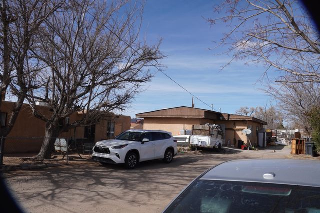 2801 Rio Bravo Boulevard SW, Albuquerque, NM 87105