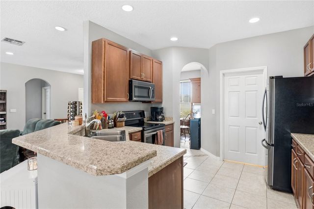 860 HART AVENUE, Altamonte Springs, FL 32701