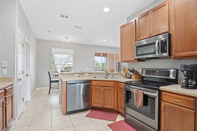 860 HART AVENUE, Altamonte Springs, FL 32701