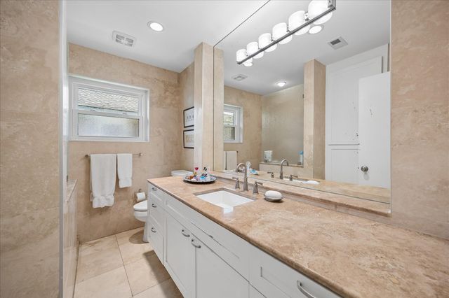 6403 Waltway Drive, Houston, TX 77008