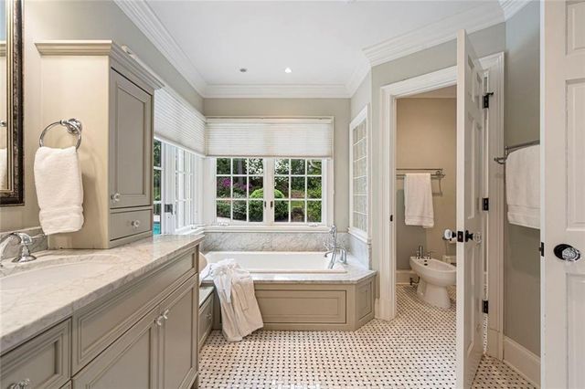 2555 Arden Road NW, Atlanta, GA 30327