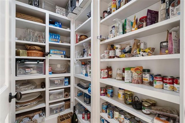 2555 Arden Road NW, Atlanta, GA 30327