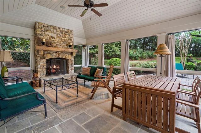 2555 Arden Road NW, Atlanta, GA 30327