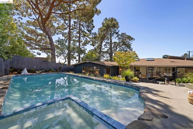 1234 Contra Costa Dr, El Cerrito, CA 94530