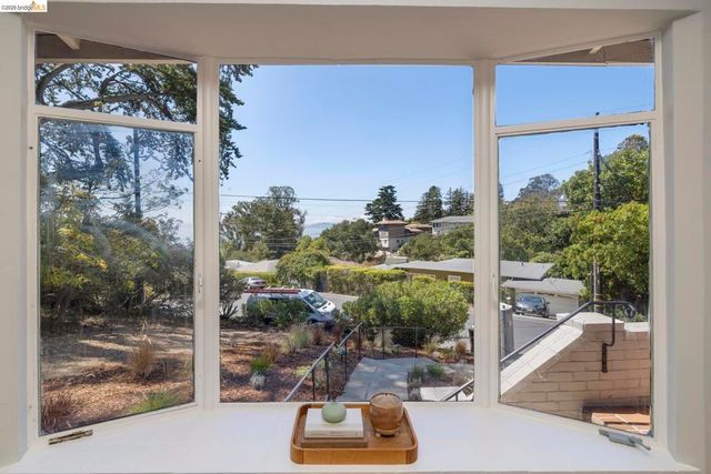 1234 Contra Costa Dr, El Cerrito, CA 94530