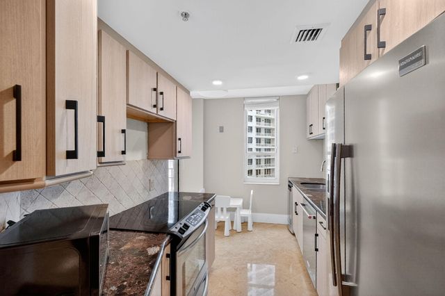 701 Brickell Key Boulevard 1604, Miami, FL 33131