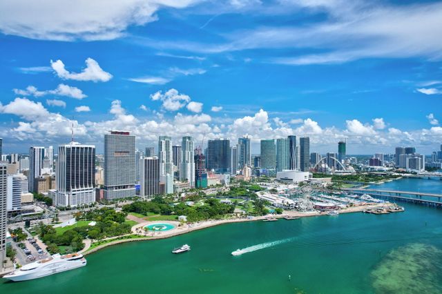 701 Brickell Key Boulevard 1604, Miami, FL 33131
