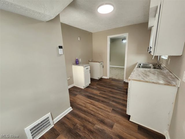 16401 Judson Drive, Cleveland, OH 44128