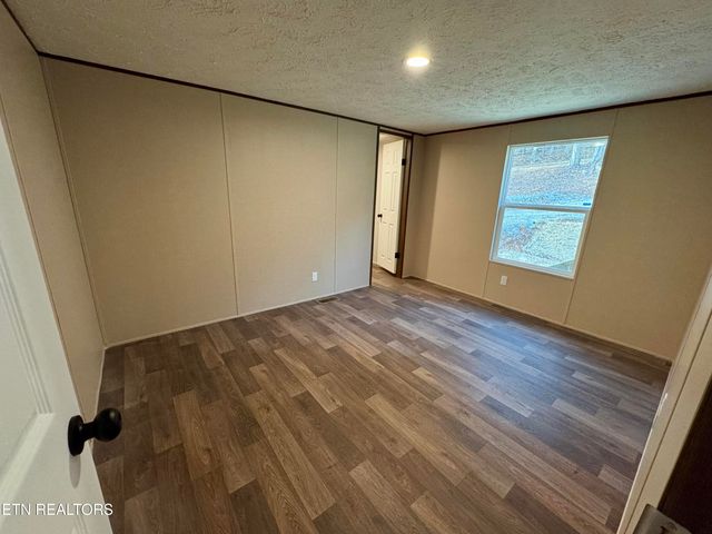 252 Ledgerwood Lane, Kingston, TN 37763