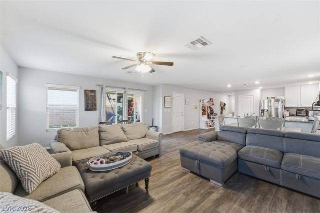 3862 Stadium Avenue, Las Vegas, NV 89120