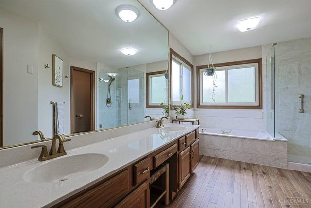 7096 Brightwaters Court, Liberty Twp, OH 45011