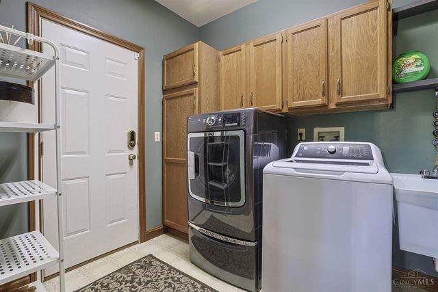 7096 Brightwaters Court, Liberty Twp, OH 45011