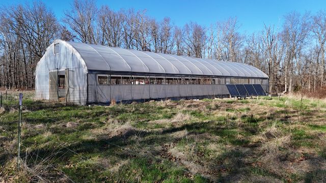 518 Ten Parts Drive, Seymour, MO 65746