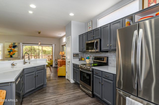 16244 W DESERT CANYON Drive, Surprise, AZ 85374
