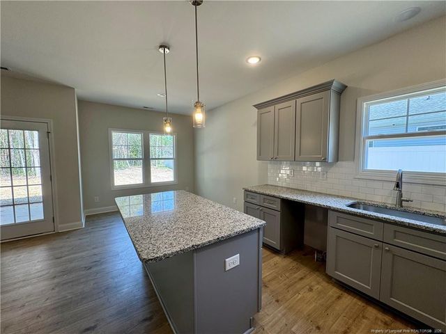 303 E 7th Avenue, Raeford, NC 28376