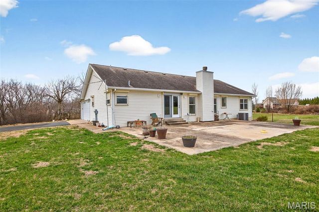 205 Deer View Drive, Troy, MO 63379