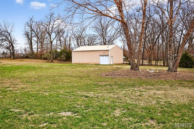 205 Deer View Drive, Troy, MO 63379