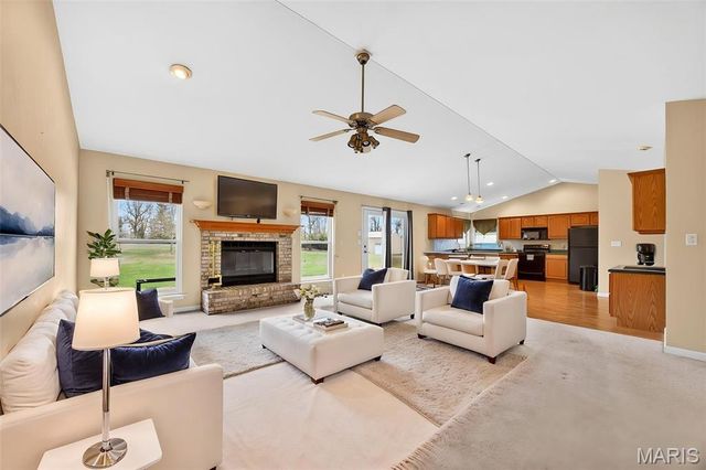 205 Deer View Drive, Troy, MO 63379