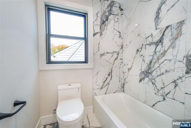 700 Ramapo Road, Teaneck, NJ 07666