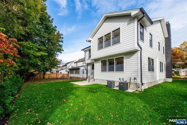 700 Ramapo Road, Teaneck, NJ 07666