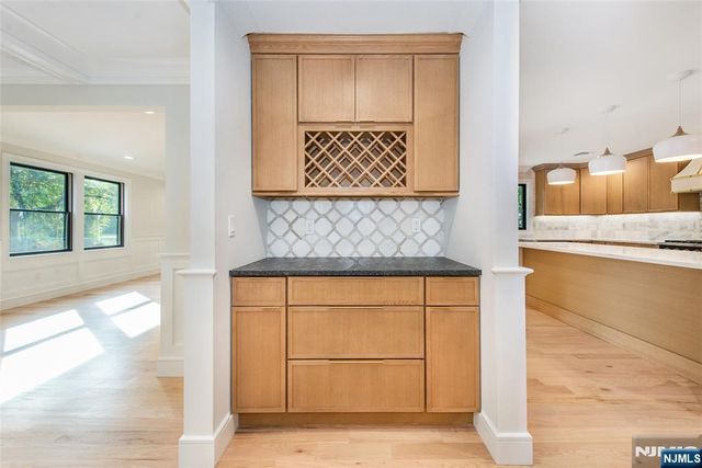 700 Ramapo Road, Teaneck, NJ 07666