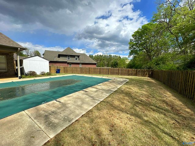 126 Windridge Way, Huntsville, AL 35824