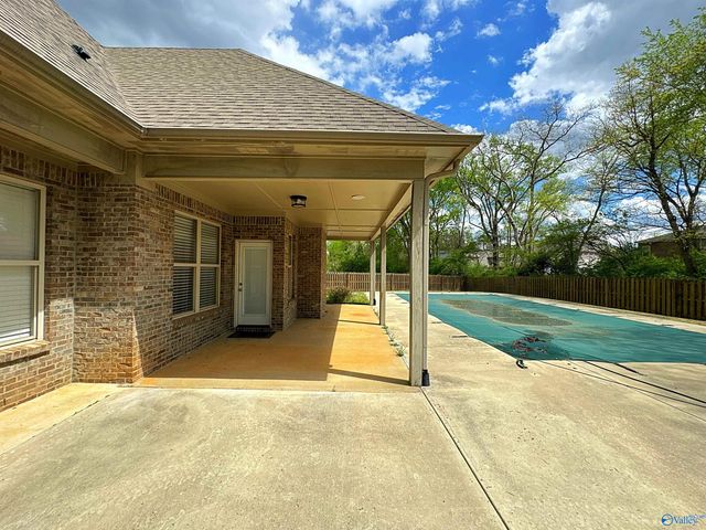 126 Windridge Way, Huntsville, AL 35824
