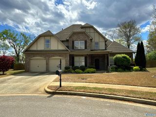 126 Windridge Way, Huntsville, AL 35824