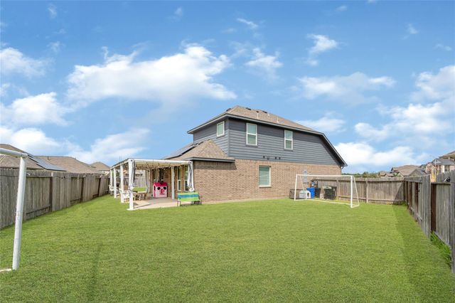 302 Vineyard Court, Alvin, TX 77511