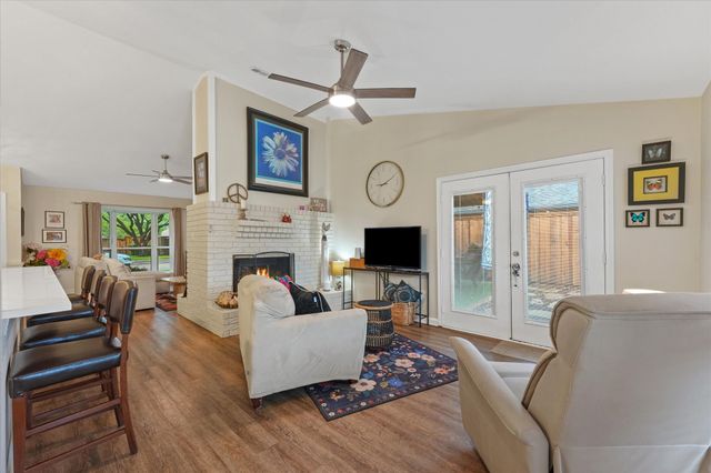 701 Sandy Creek Drive, Allen, TX 75002