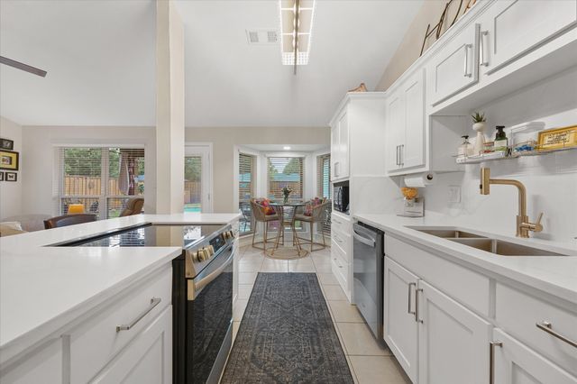 701 Sandy Creek Drive, Allen, TX 75002