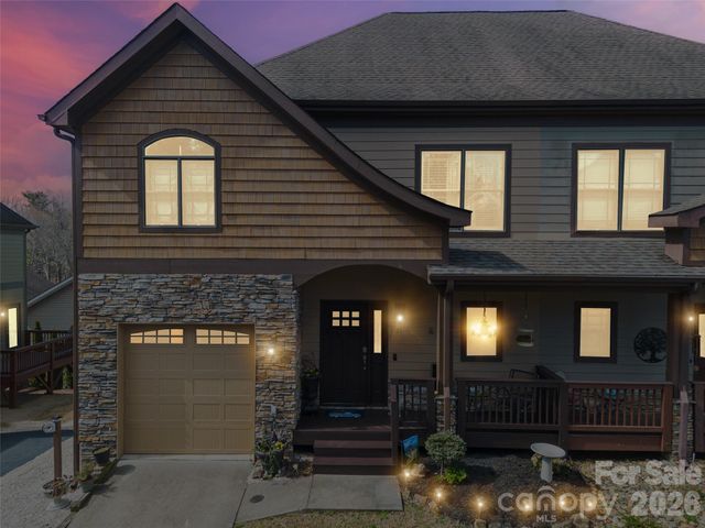 21 Jeff Drive, Asheville, NC 28806