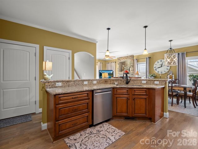 21 Jeff Drive, Asheville, NC 28806