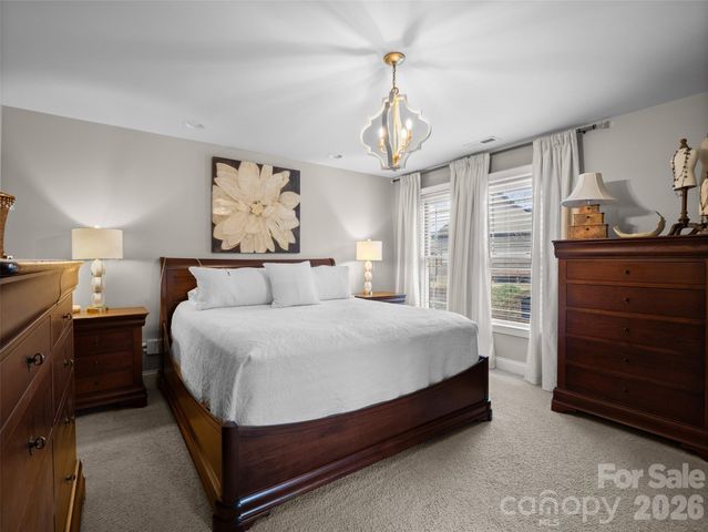 21 Jeff Drive, Asheville, NC 28806