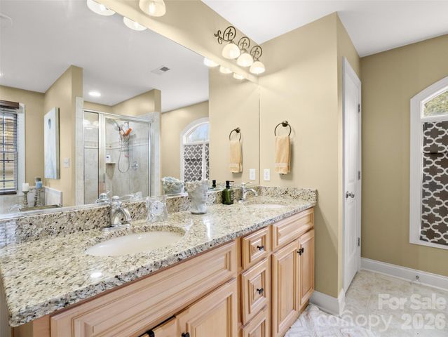 21 Jeff Drive, Asheville, NC 28806