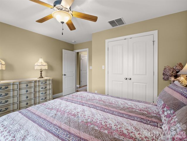 21 Jeff Drive, Asheville, NC 28806