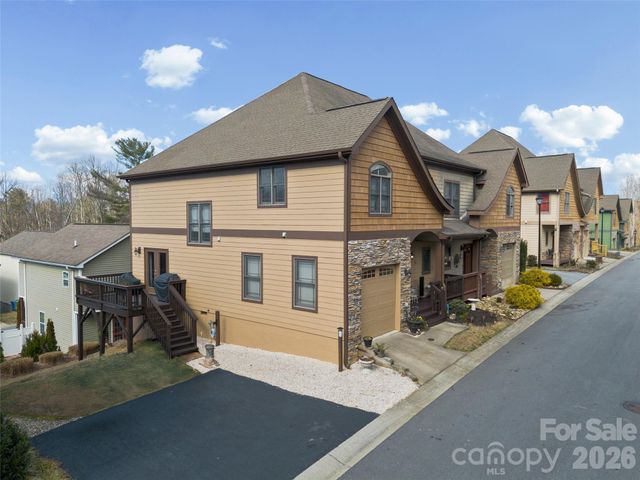 21 Jeff Drive, Asheville, NC 28806