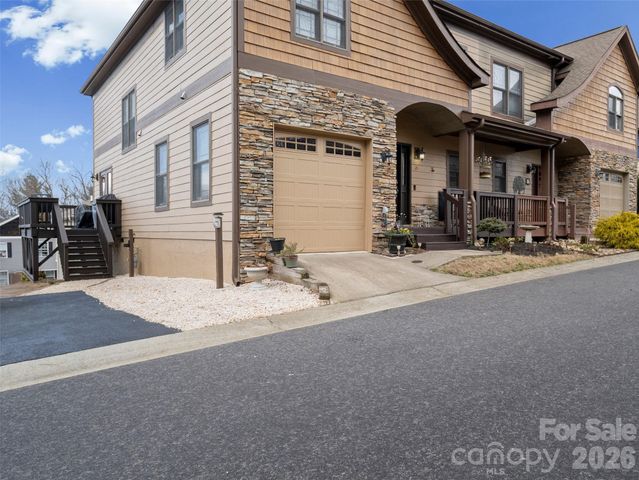 21 Jeff Drive, Asheville, NC 28806