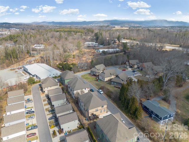 21 Jeff Drive, Asheville, NC 28806