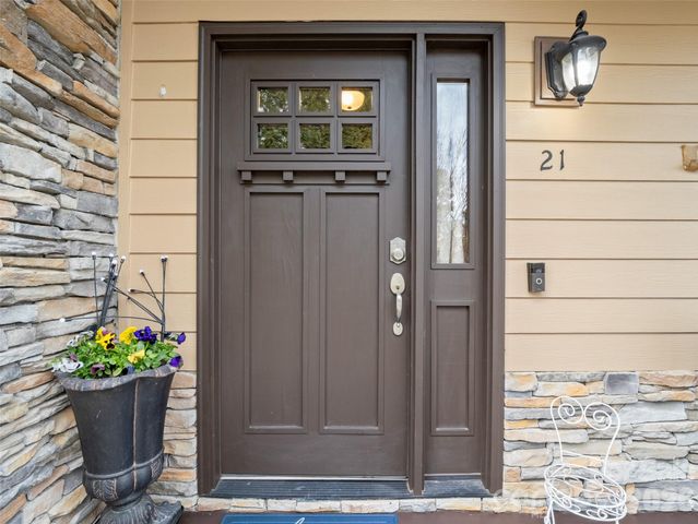 21 Jeff Drive, Asheville, NC 28806