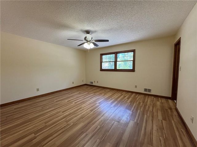 700 Ponderosa Court, Fayetteville, GA 30214